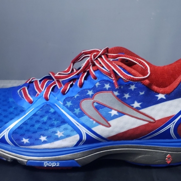 Newton Fate II BORN IN THE USA Men Sz 7.5-Wom. Sz 9 Red White And Blue - Picture 7 of 9